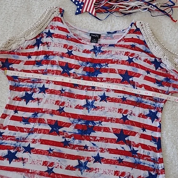 Stars & Stripes Cold Shoulder Top Rue21 Flag Patriotic 4th Womens 3/4 Sleeve Med - Picture 10 of 14
